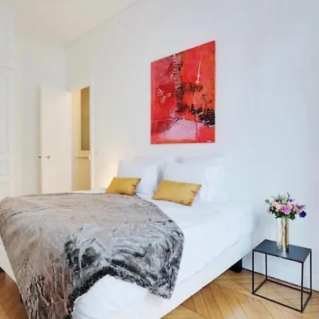 Eiffel Tower 5 Bedrooms 10 Guests With 2 Carpark 아파트 파리