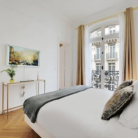아파트 Eiffel Tower 5 Bedrooms 10 Guests With 2 Carpark *