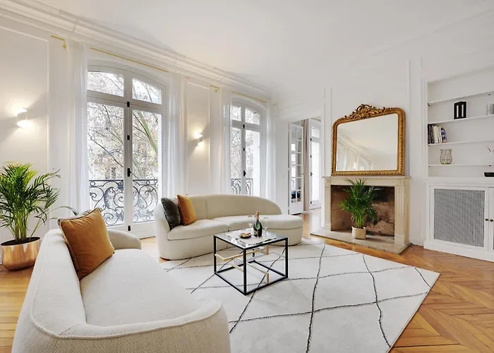 아파트 Eiffel Tower 5 Bedrooms 10 Guests With 2 Carpark 파리